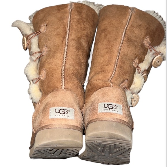 Ugg Bailey Button Triplet ll - Picture 14 of 16